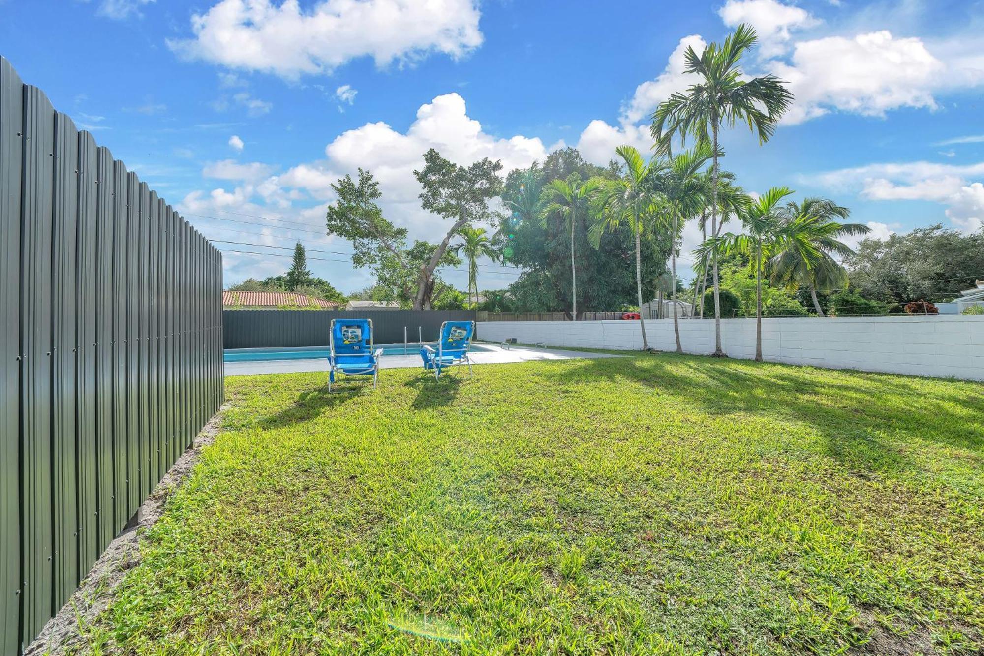 Biscayne Park 2 1 - Renovated Duplex W Pool Villa Exterior photo